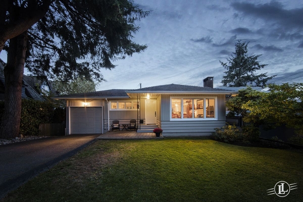 2342 Lawson Avenue, West Vancouver B.C