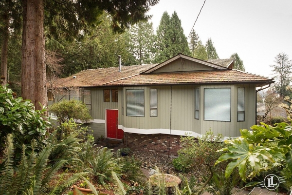 1350 Queens Avenue West Vancouver B.C