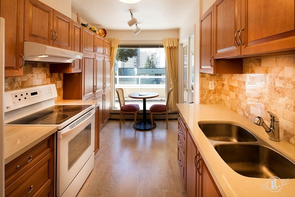 #17-2110 Marine Drive West Vancouver B.C