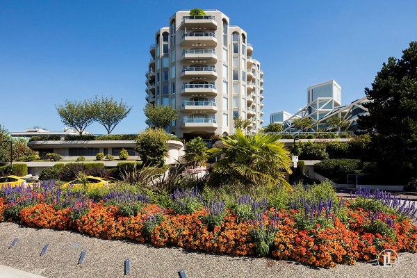 #1006-168 Chadwick Court North Vancouver B.C