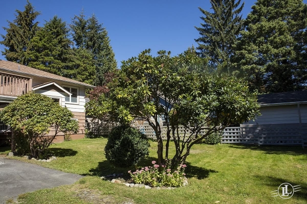 753 Lynn Valley Road North Vancouver B.C