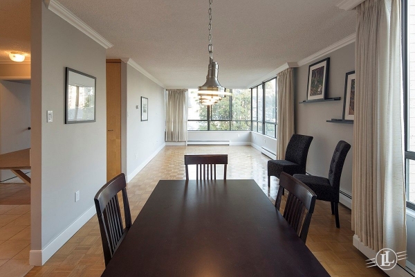 #403-1412 Esquimalt Avenue West Vancouver B.C