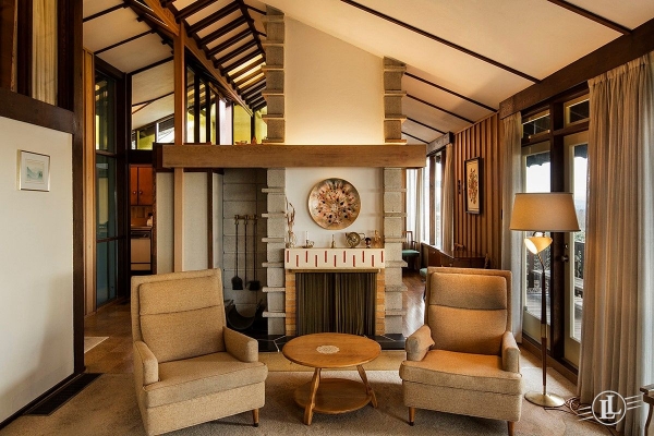 1180 Queens Avenue West Vancouver B.C