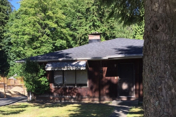 1752 Fell Avenue North Vancouver B.C