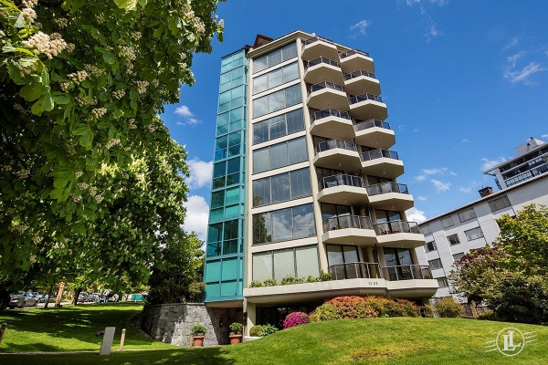 #509-1689 Duchess Avenue West Vancouver B.C