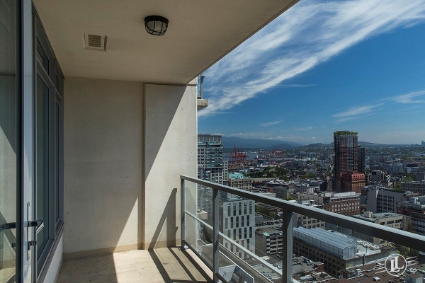 #2513-610 Granville Street Vancouver B.C