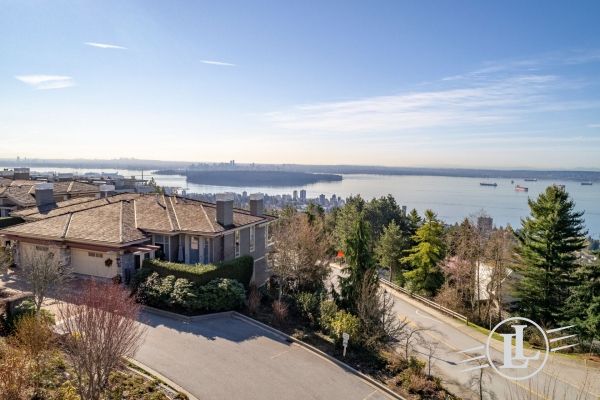2428 Carr Lane West Vancouver B.C