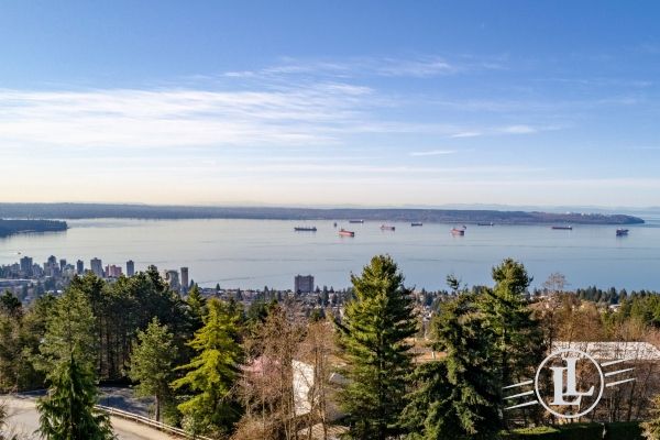 2428 Carr Lane West Vancouver B.C