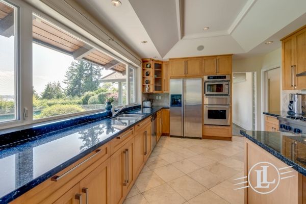 3399 Thompson Crescent West Vancouver B.C