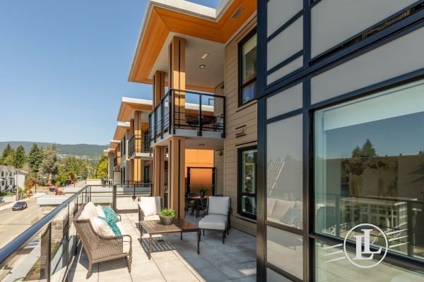 #212-3220 Connaught Crescent North Vancouver B.C