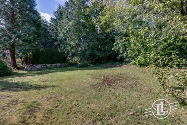 1425 9th Street West Vancouver B.C