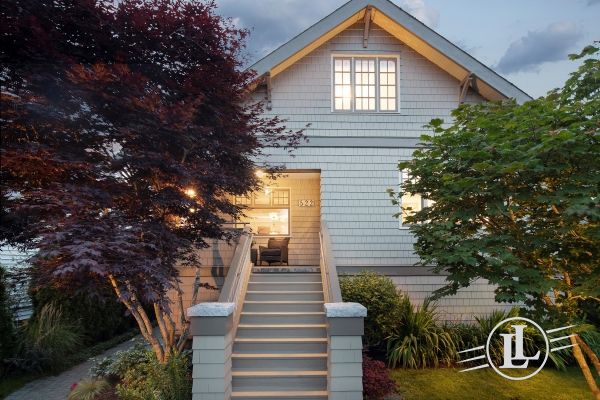 522 E 12th Street North Vancouver B.C