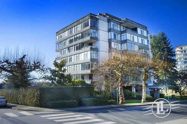 #301-1420 Duchess Avenue West Vancouver B.C