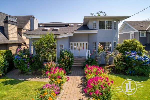 515 E 9th Street North Vancouver B.C