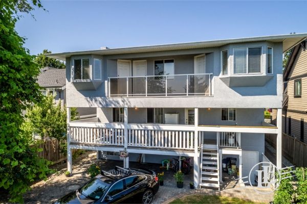 515 E 9th Street North Vancouver B.C