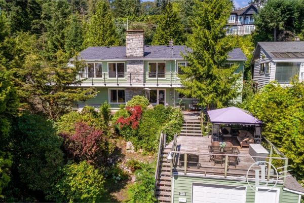 4497 Ross Crescent West Vancouver B.C