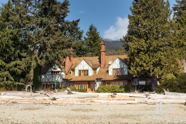 4351 Erwin Drive West Vancouver B.C