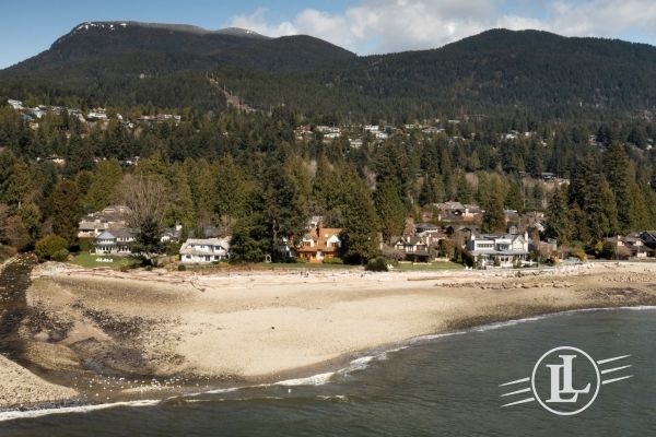 4351 Erwin Drive West Vancouver B.C