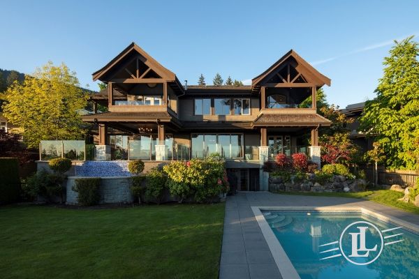 2638 Queens Avenue West Vancouver B.C