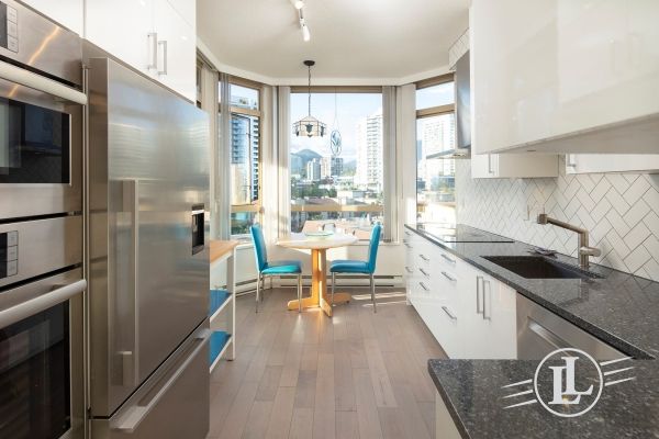 #806-160 W Keith Road North Vancouver B.C