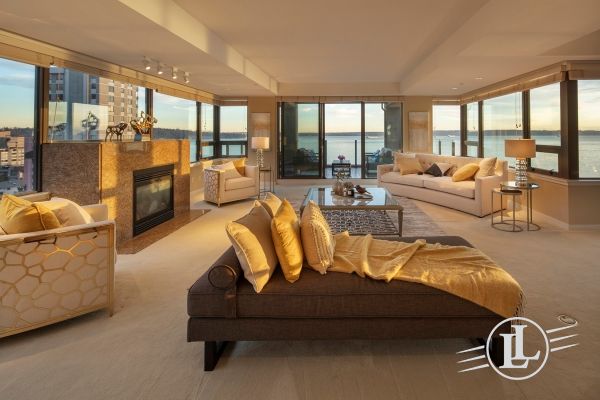 #11-2250 Bellevue Avenue West Vancouver B.C