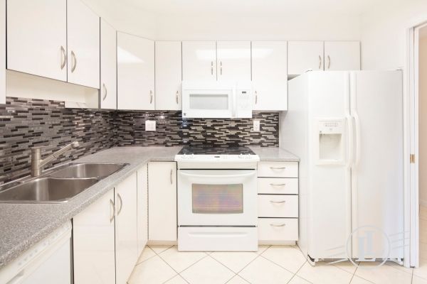 #7-2150 Marine Drive West Vancouver B.C