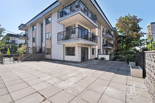 #105-120 E 5th Street North Vancouver B.C