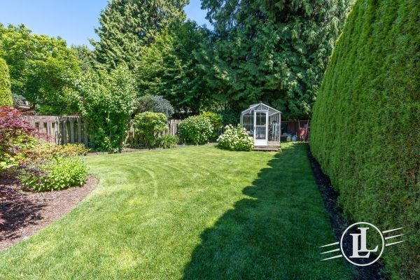 4342 Erwin Drive West Vancouver B.C