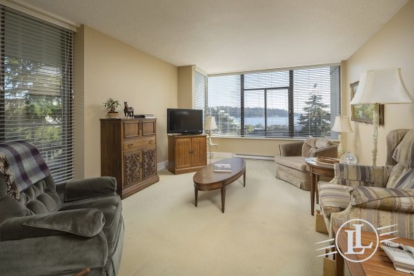 #405-1420 Duchess Avenue West Vancouver B.C