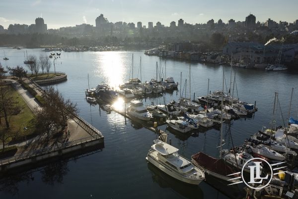 #901-628 Kinghorne Mews Vancouver B.C