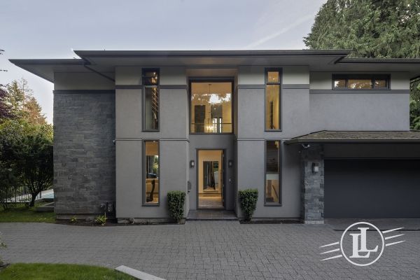 281 29th Street West Vancouver B.C