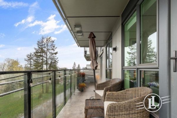 #311-747 E 3rd Street North Vancouver B.C