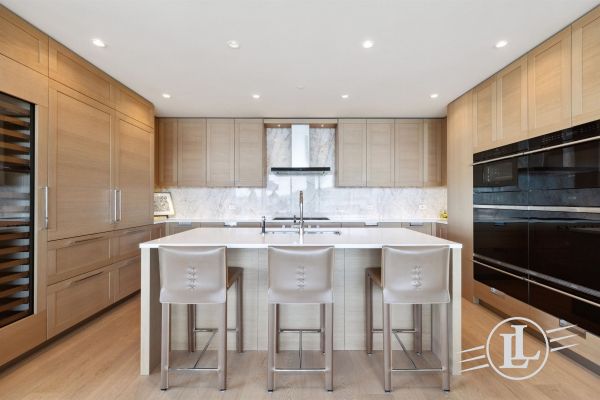 #505-1355 Bellevue Ave West Vancouver