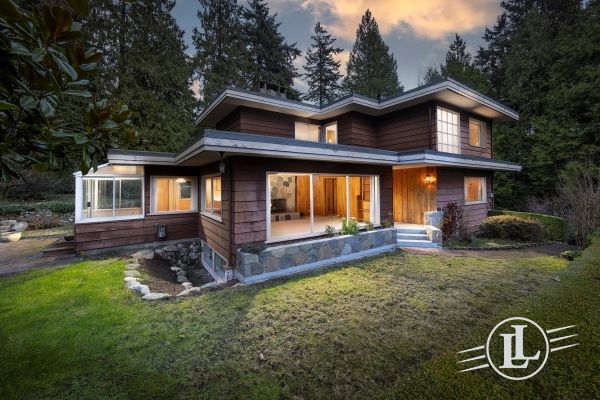 2847 Mathers Avenue West Vancouver B.C